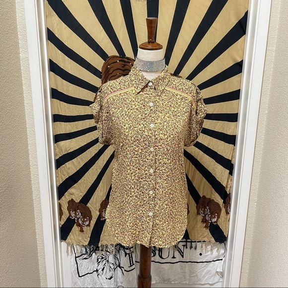 🌈 Amazing sunny Picnic flower top - Picture 2 of 11